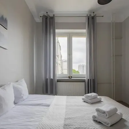 Golden In - Two Bedroom In The Center - Marszalkowska Apartment Warsaw